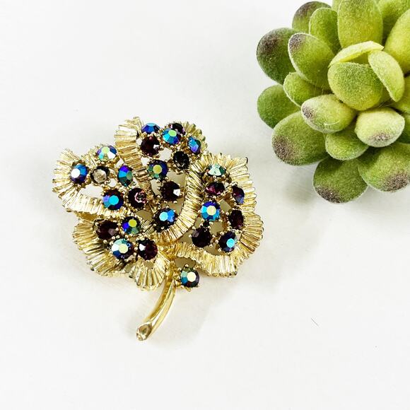 BSK Vintage Aurora Borealis Brooch Pin - Picture 1 of 9